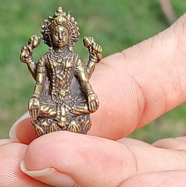 Murti Lakshmi